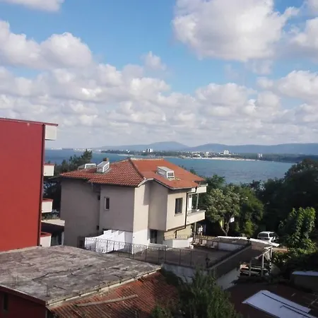 招待所 Stoyanovi 普里莫尔斯科